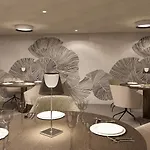 瑟曼罗纳克酒店 酒店